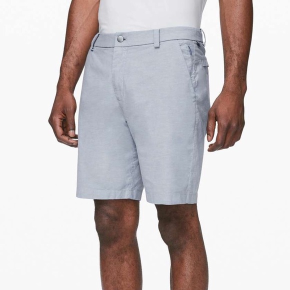 Lululemon Athletica Men's Grey Flat Front Shorts - Picture 1 of 8
